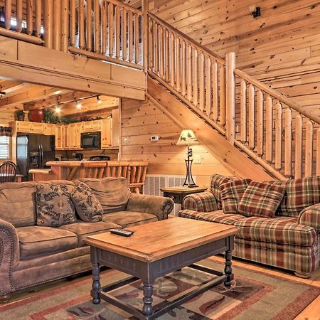 Pigeon Forge Cabin With Games, 1 Mi To Parkway! Екстериор снимка