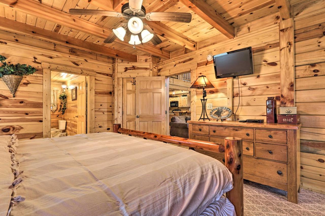 Pigeon Forge Cabin With Games, 1 Mi To Parkway! Екстериор снимка