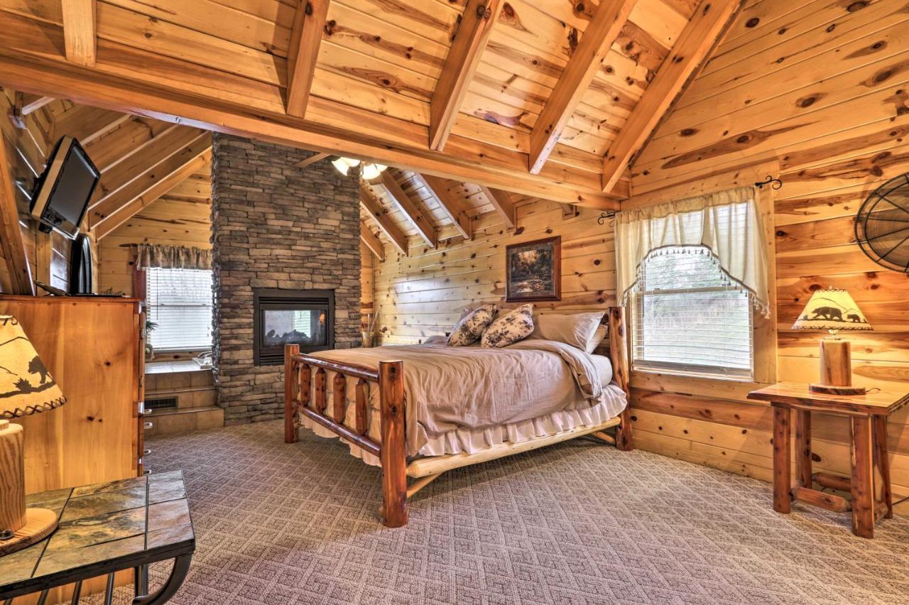 Pigeon Forge Cabin With Games, 1 Mi To Parkway! Екстериор снимка