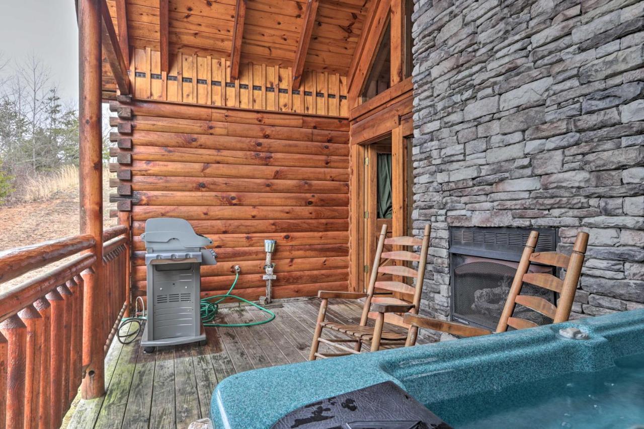 Pigeon Forge Cabin With Games, 1 Mi To Parkway! Екстериор снимка