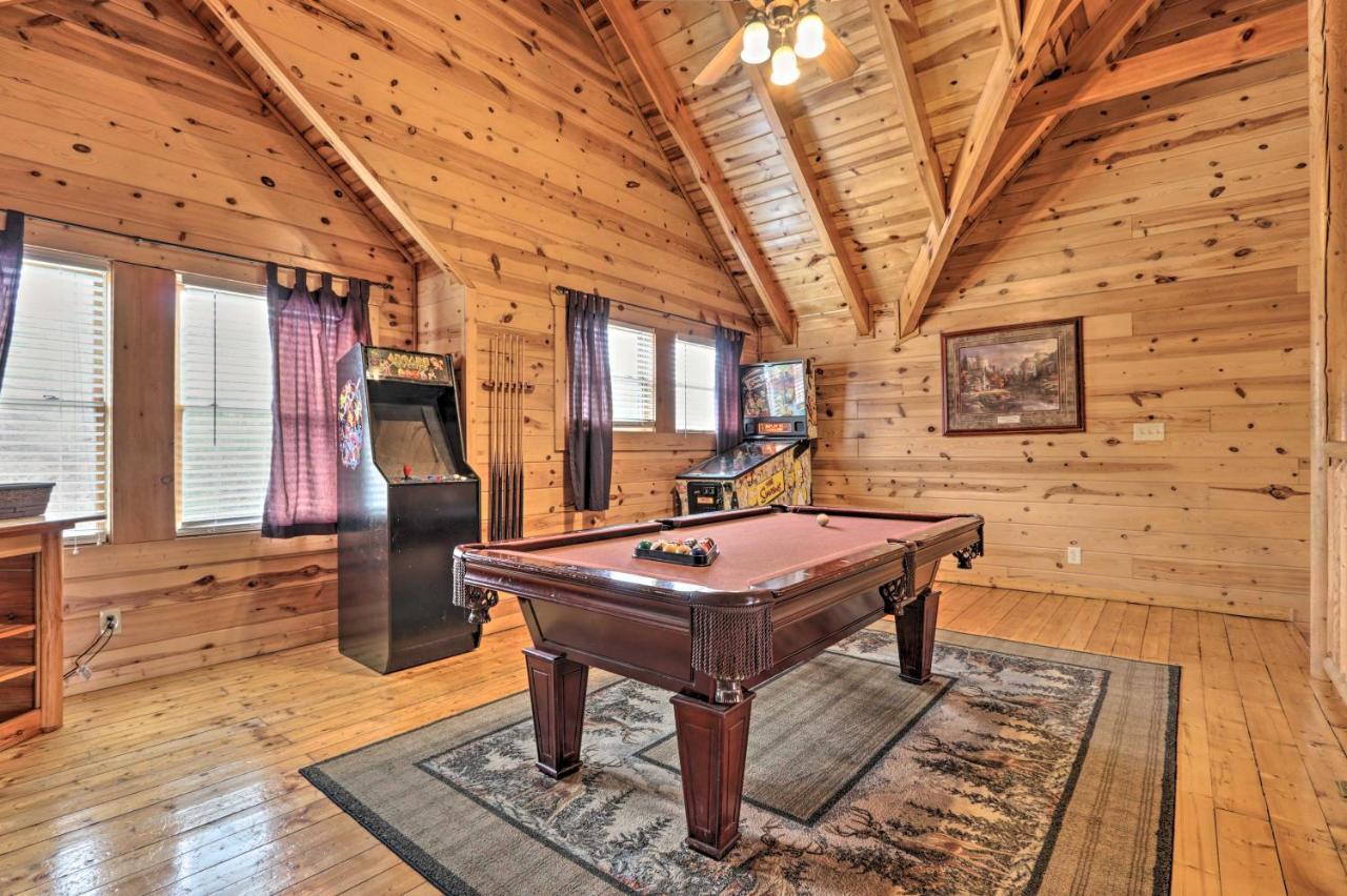 Pigeon Forge Cabin With Games, 1 Mi To Parkway! Екстериор снимка